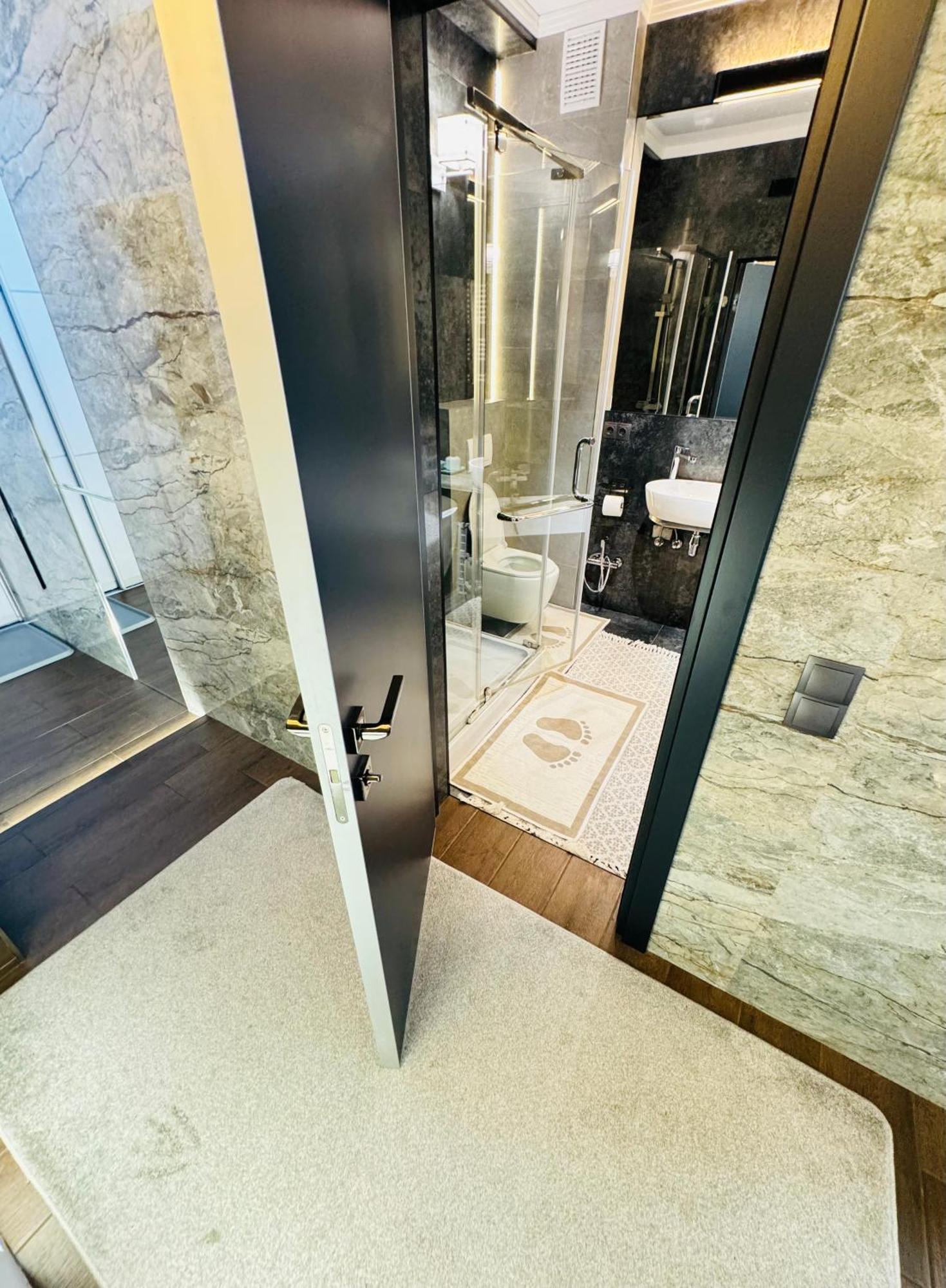 Rentnow Modern Lux Apartment In Centre Chisináu Exterior foto
